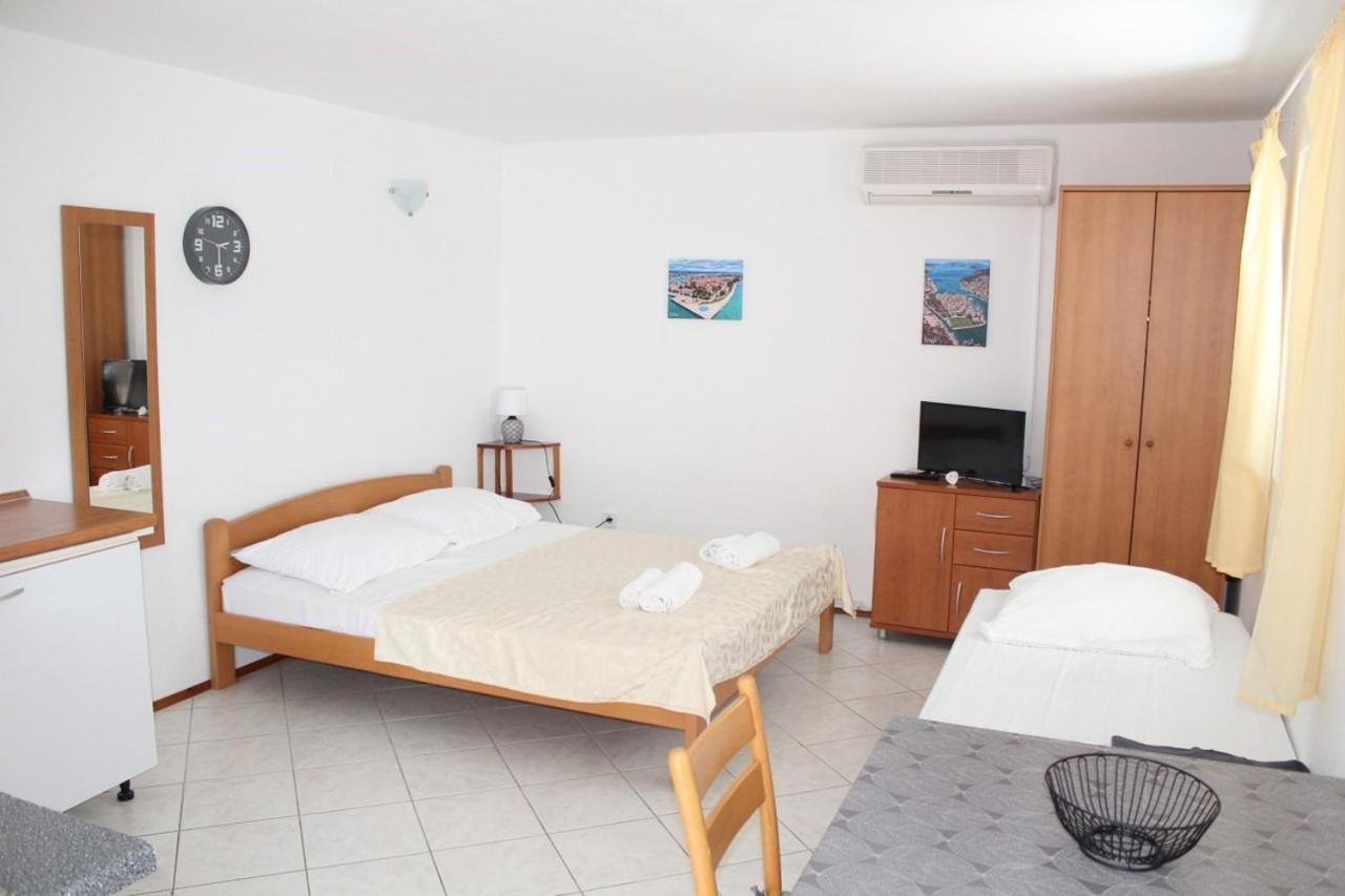 Apartments Ada Primosten Ngoại thất bức ảnh