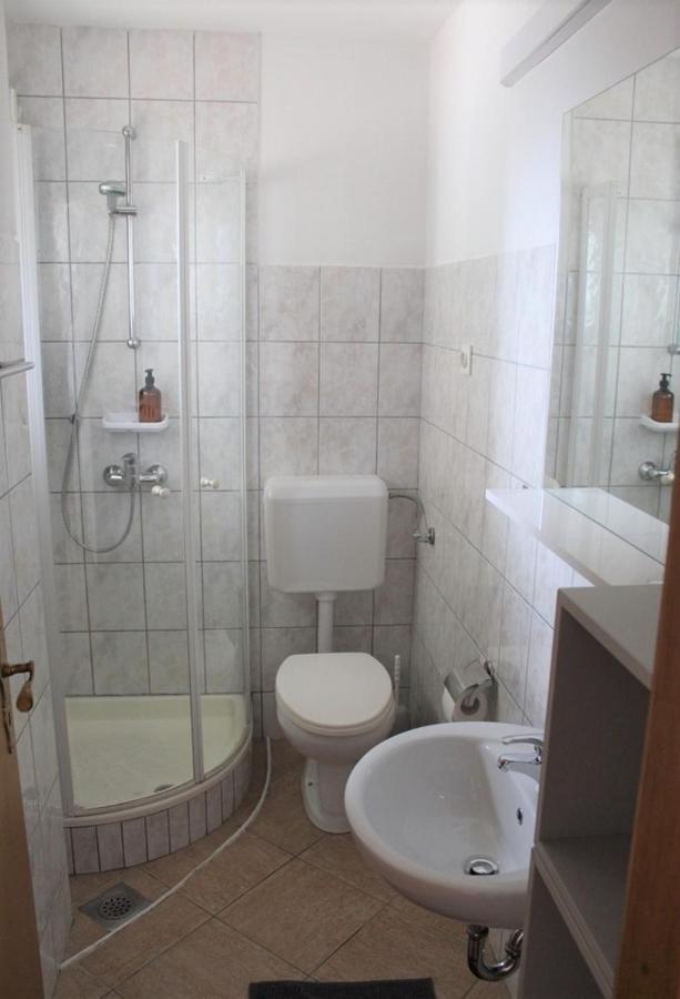 Apartments Ada Primosten Ngoại thất bức ảnh