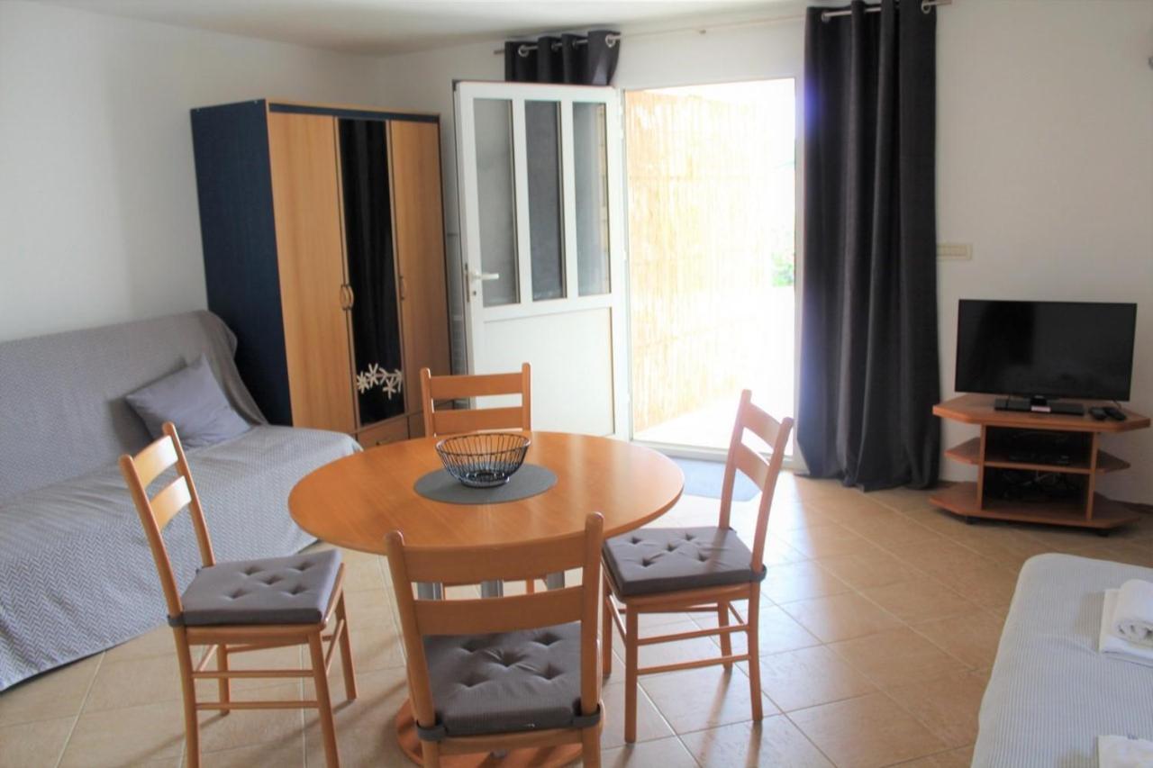 Apartments Ada Primosten Ngoại thất bức ảnh